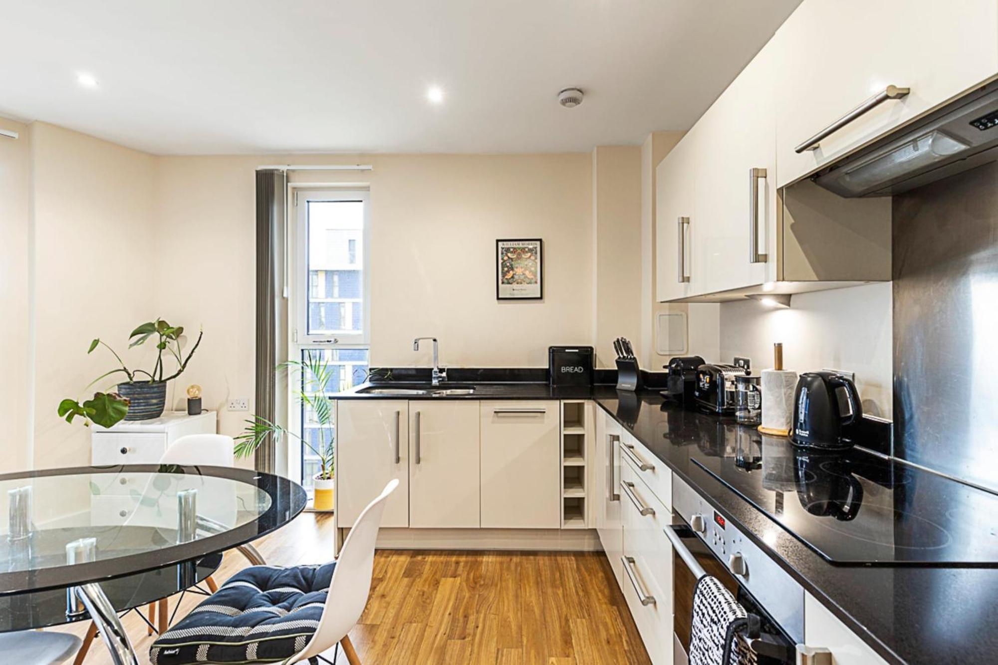 Vibrant London Canal Apartment Exterior photo