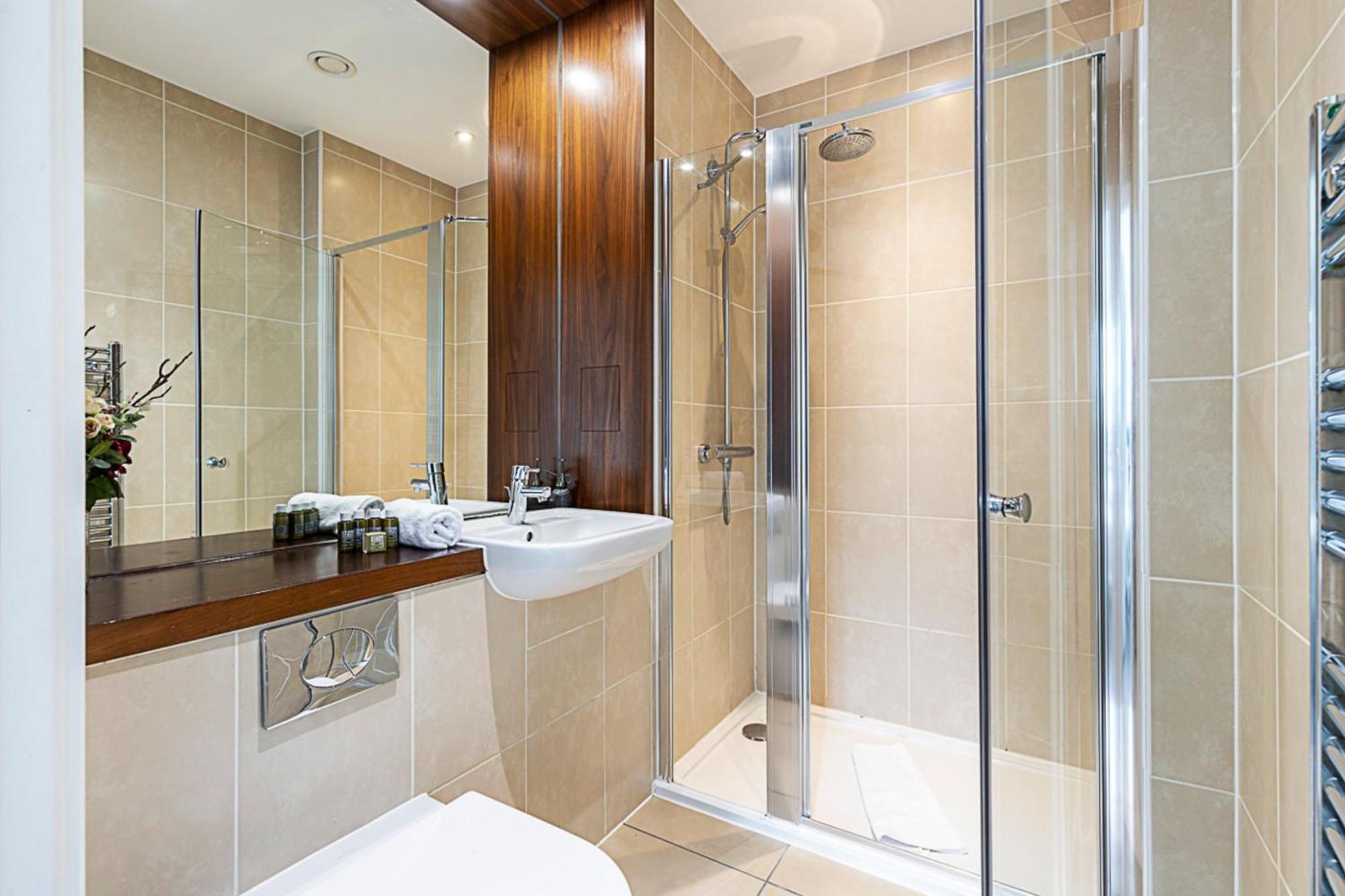 Vibrant London Canal Apartment Exterior photo
