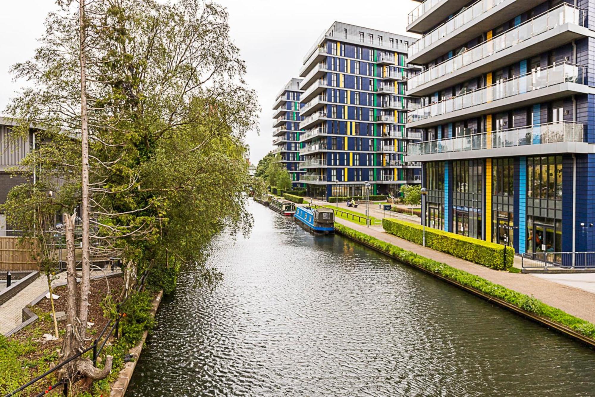 Vibrant London Canal Apartment Exterior photo