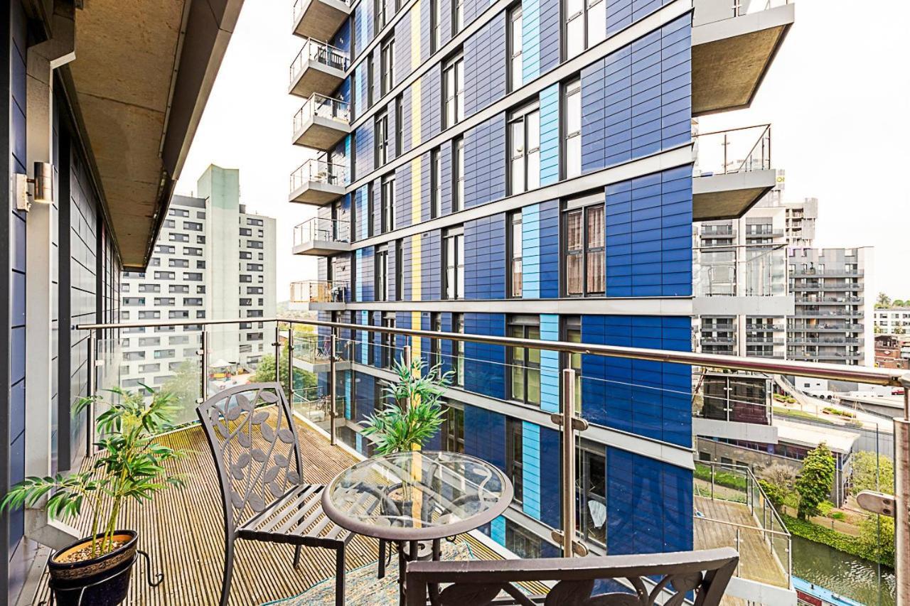 Vibrant London Canal Apartment Exterior photo
