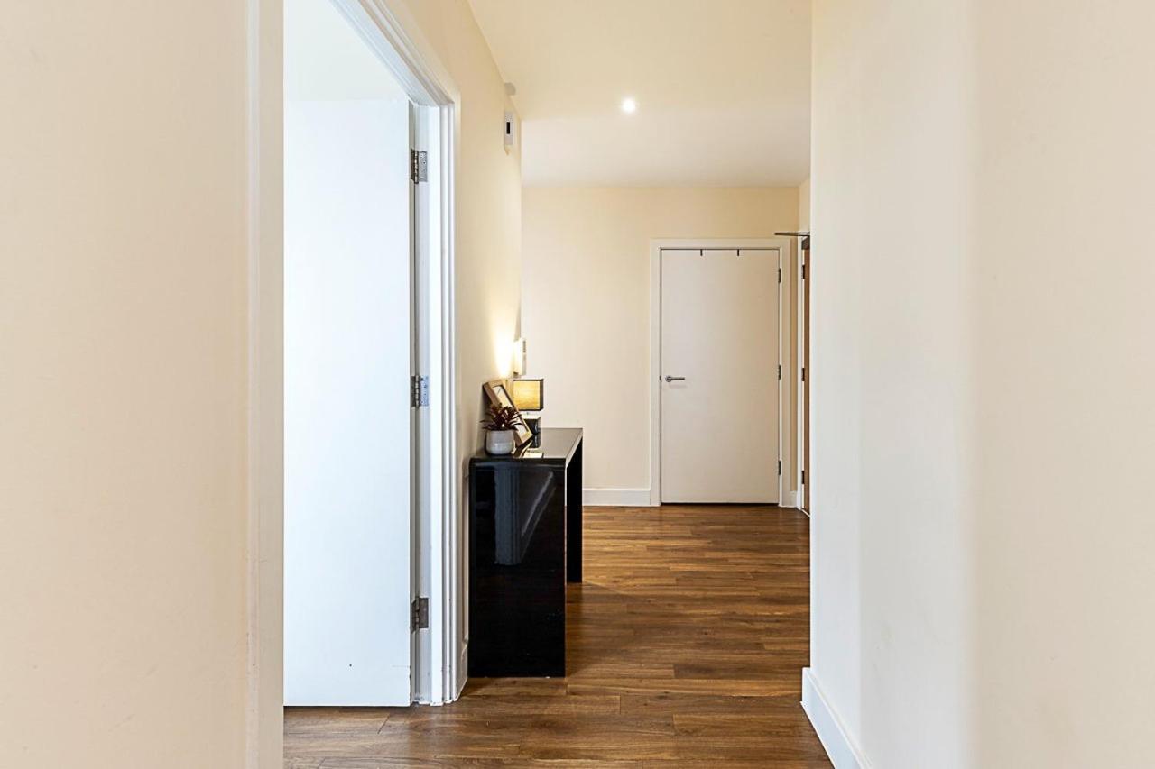 Vibrant London Canal Apartment Exterior photo